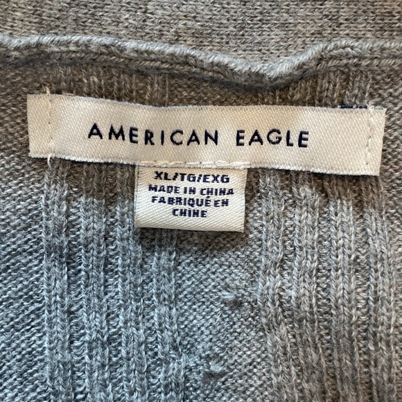 3/$20 American Eagle Sweater - Picture 4 of 5